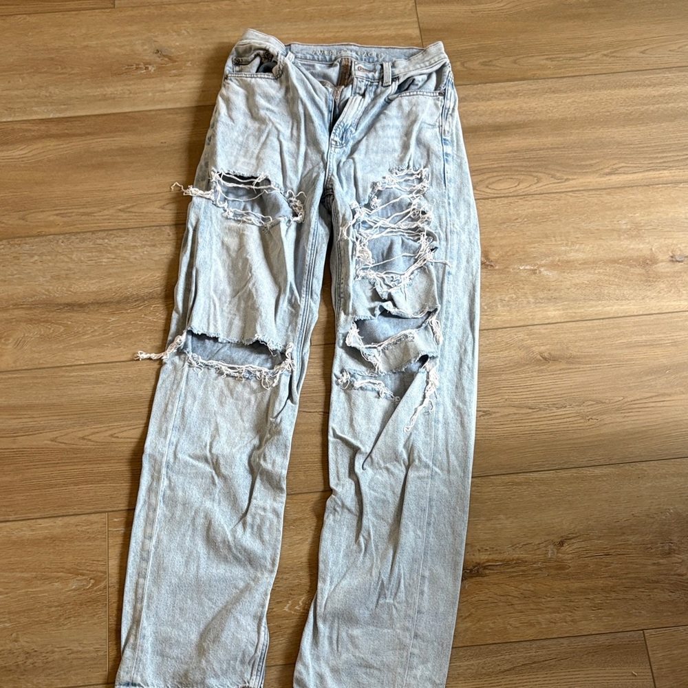 American Eagle Outfitters Light Blue Distressed Women's Jeans